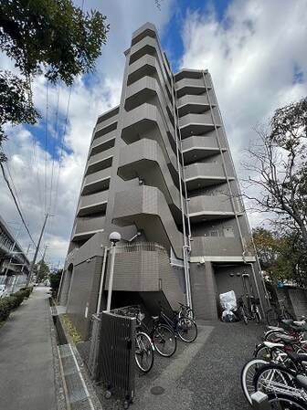 猪名寺パークマンションIIの物件外観写真